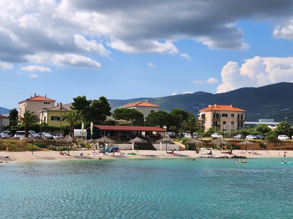 Airport Split Daire Kaštel Štafilić Dış mekan fotoğraf