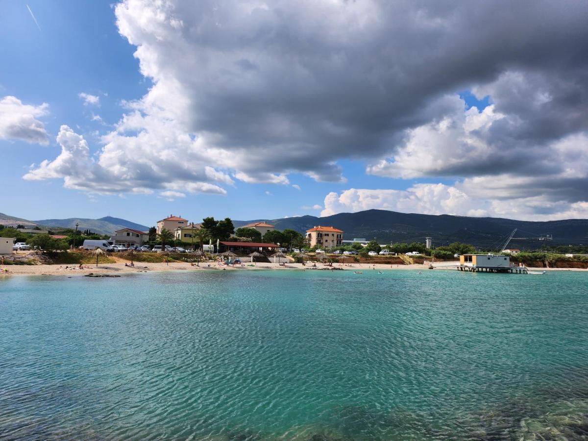 Airport Split Daire Kaštel Štafilić Dış mekan fotoğraf